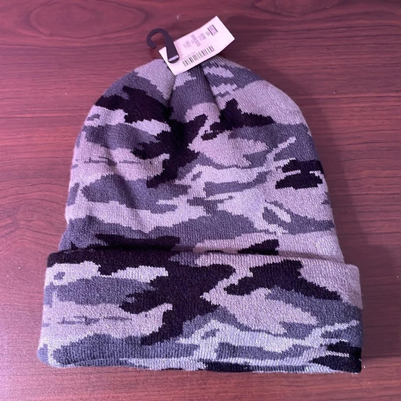 Aeropostale Accessories - Aeropostale beanie